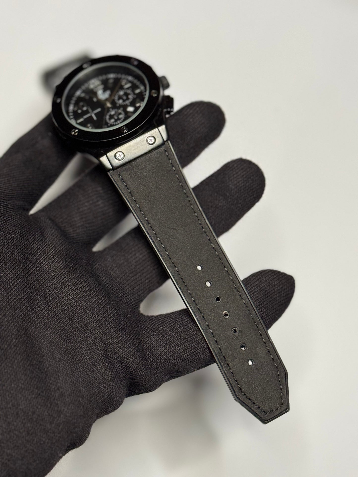 HB Date Watch