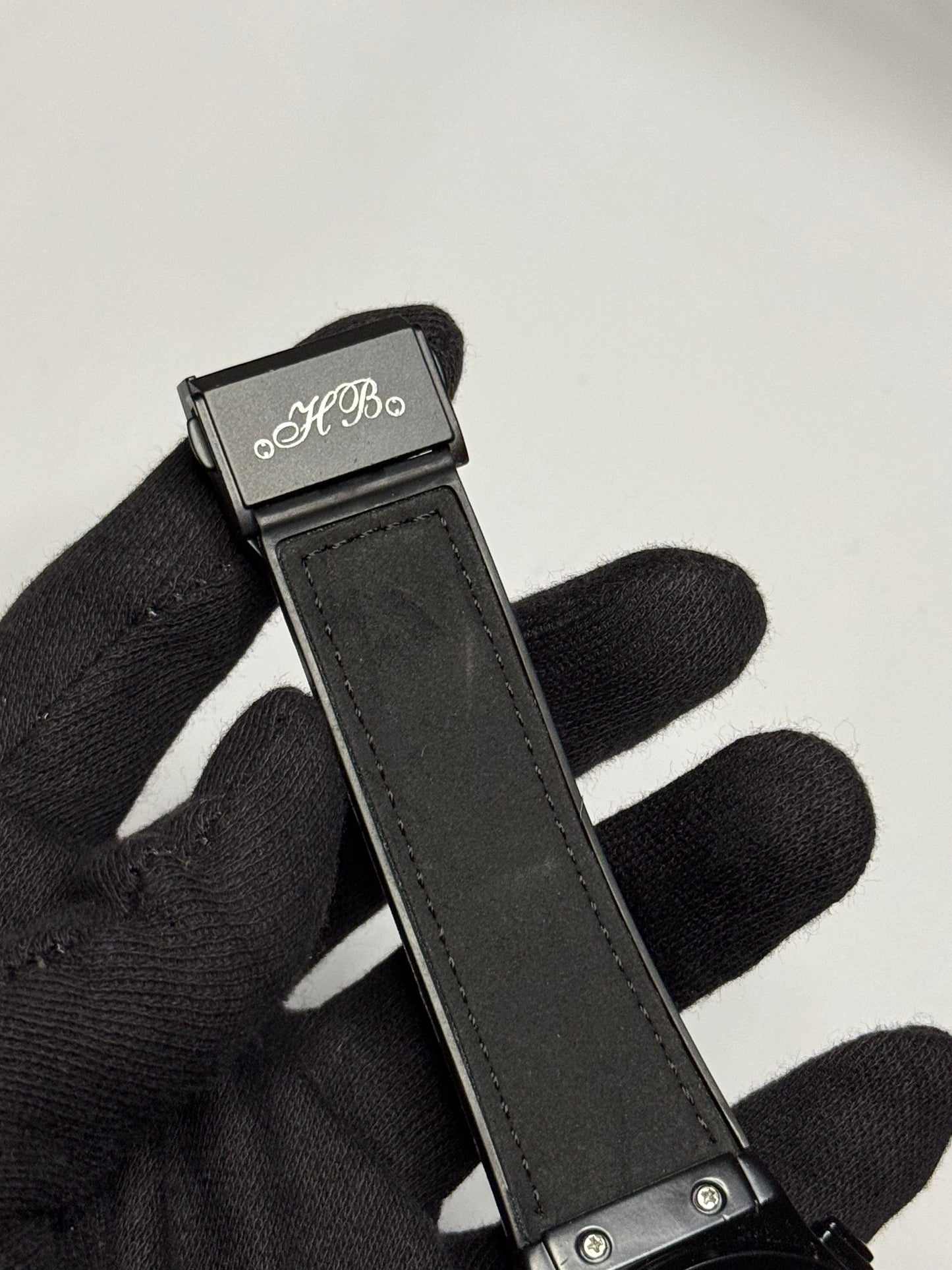 HB Date Watch