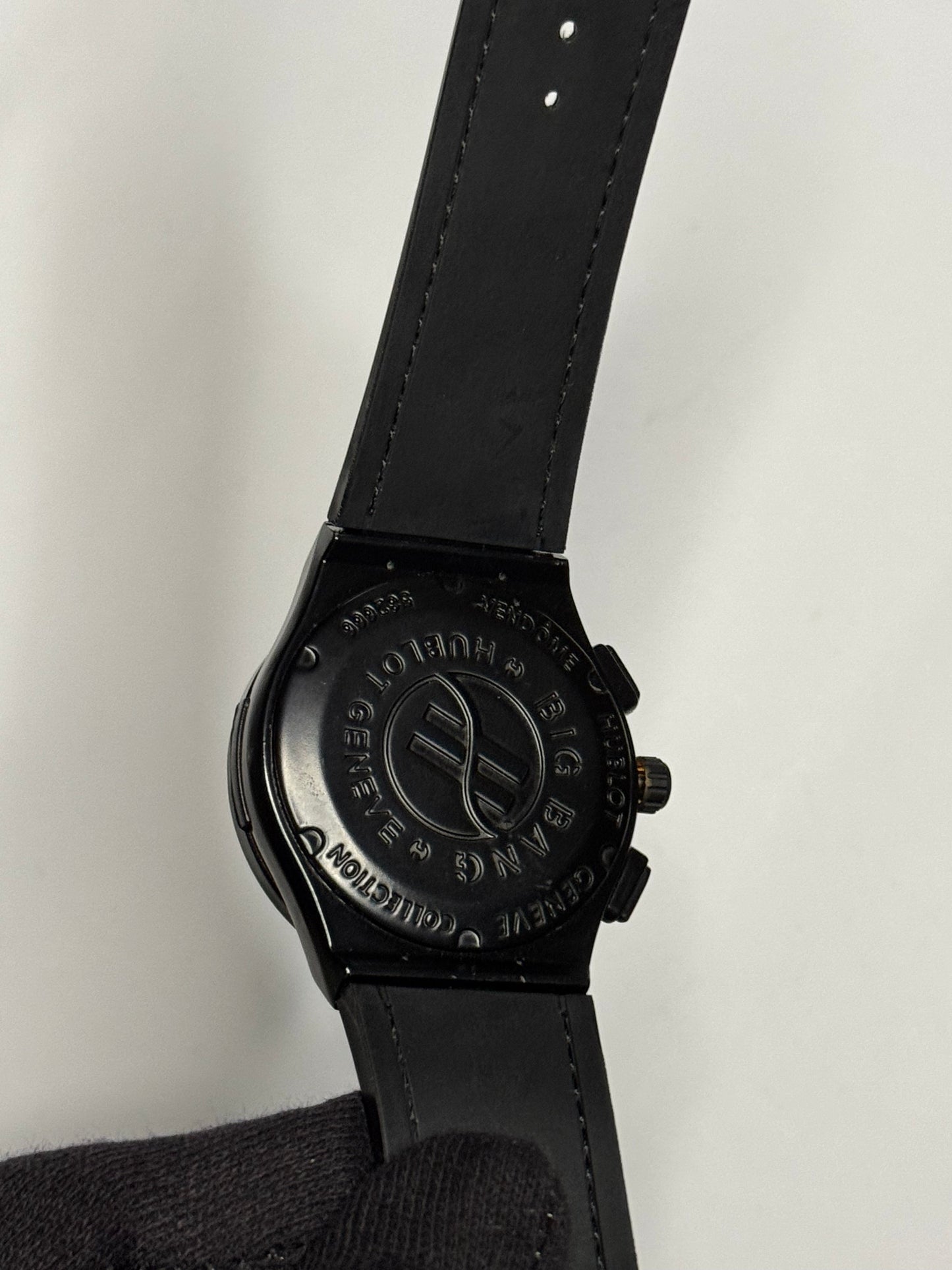 HB Date Watch